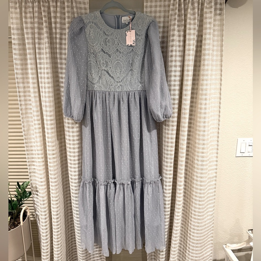 Dainty Jewell’s size M blue dress maxi